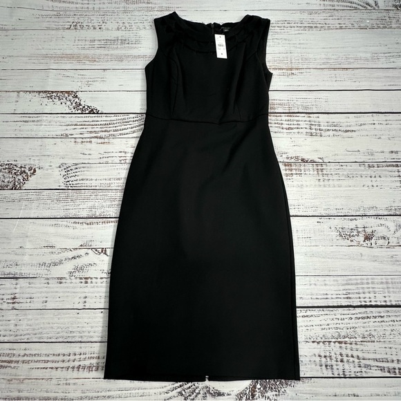 Ann Taylor Women’s size 0 Black Sheath Cutout Scallop Neck Dress NEW - Picture 8 of 13